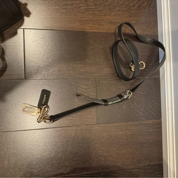 🍀Coach Black Leather Satchel - Picture 12 of 12